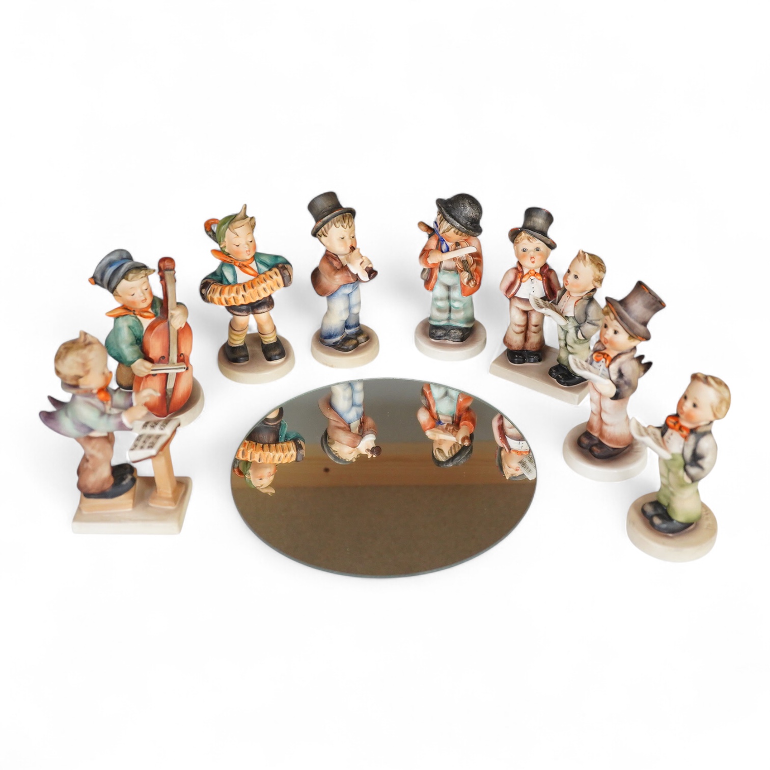 Goebel complete orchestra of four instrumentalists, a choir master and four singers (8).